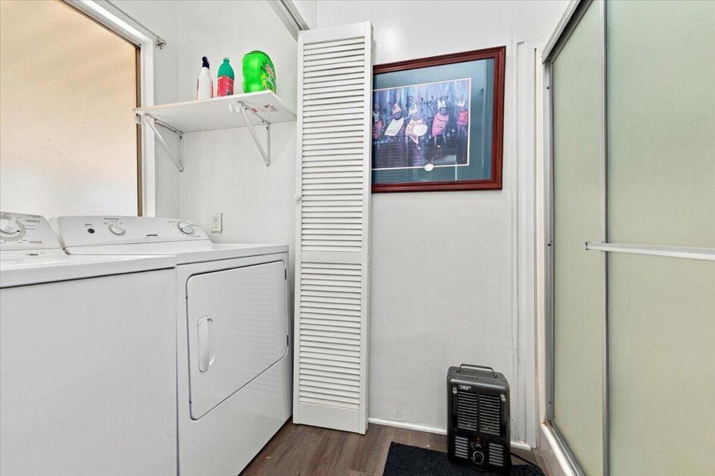 377 Andorra Way Property Photo 24