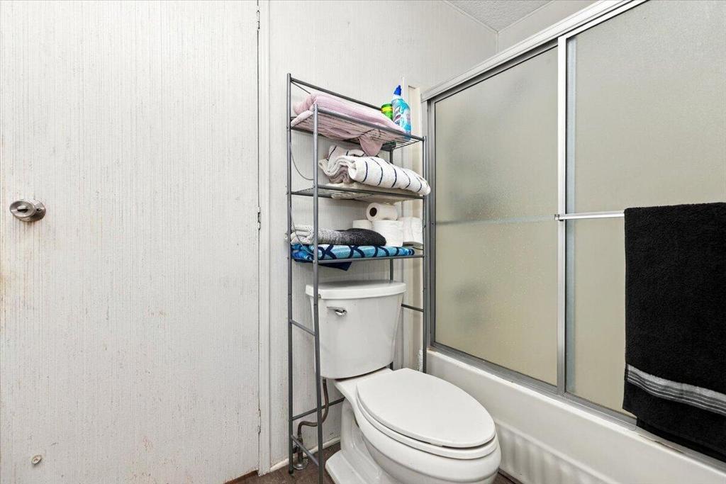 377 Andorra Way Property Photo 26
