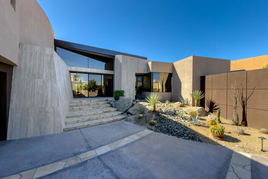 118 Kiva Drive Property Photo 1