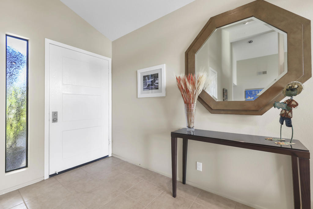 184 Ranch View Circle Property Photo 4