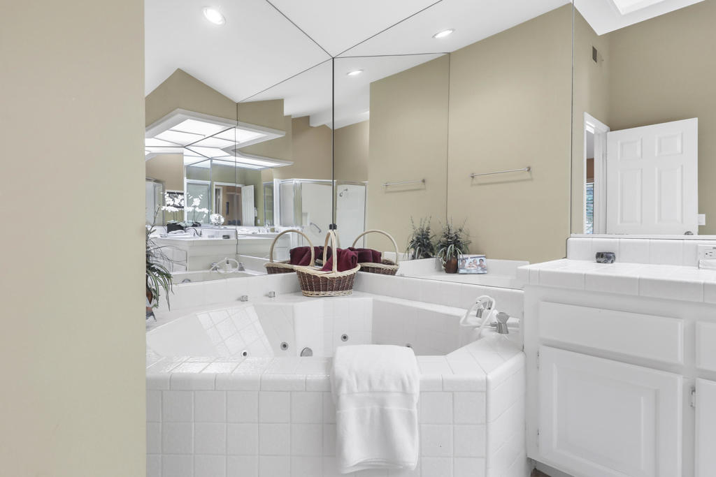 184 Ranch View Circle Property Photo 23