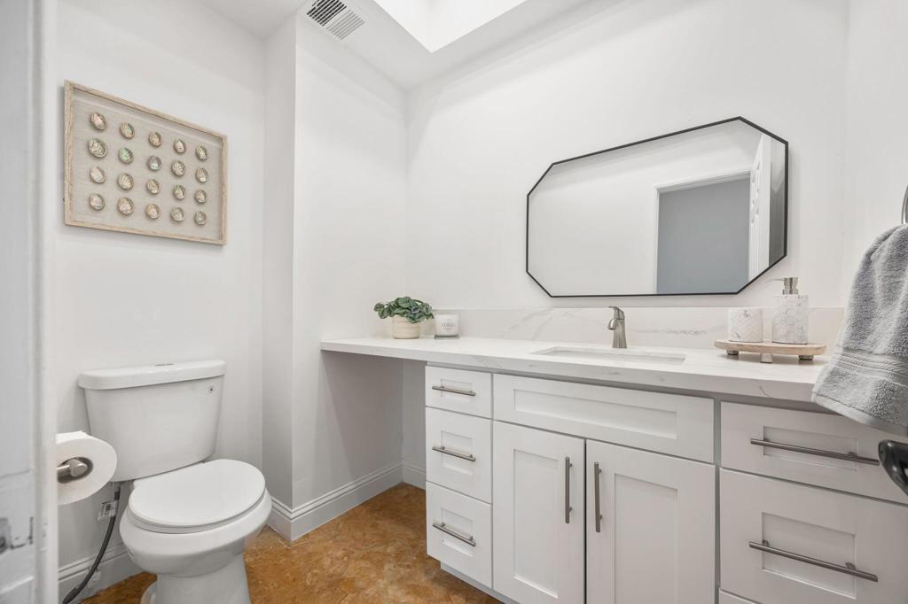 72020 Palm Crest Drive Property Photo 13