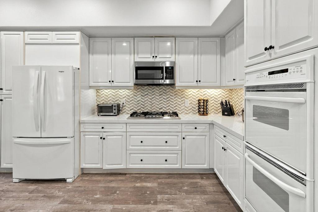 57927 Interlachen Property Photo 16