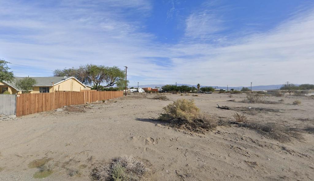 1056 Treasure Drive Property Photo 3