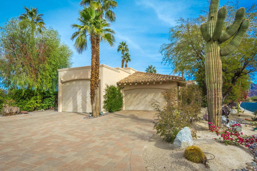 72930 Carriage Trail Property Photo 8