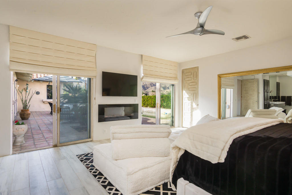 72930 Carriage Trail Property Photo 15