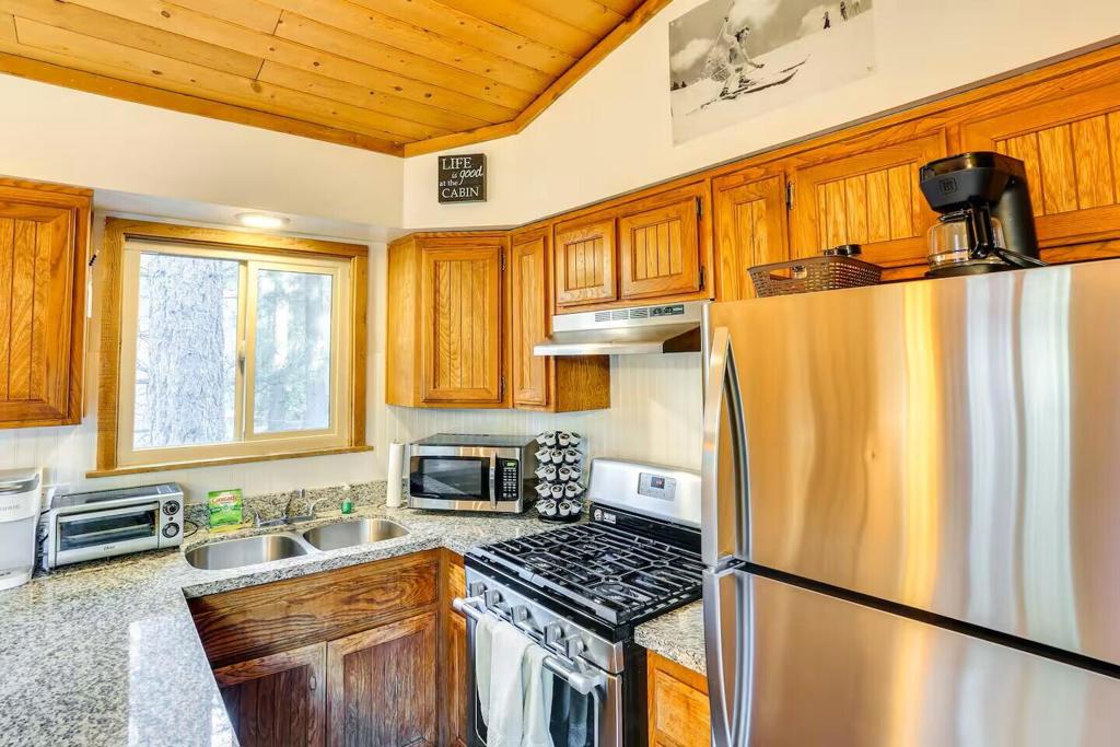 524 W Rainbow Boulevard Property Photo 7