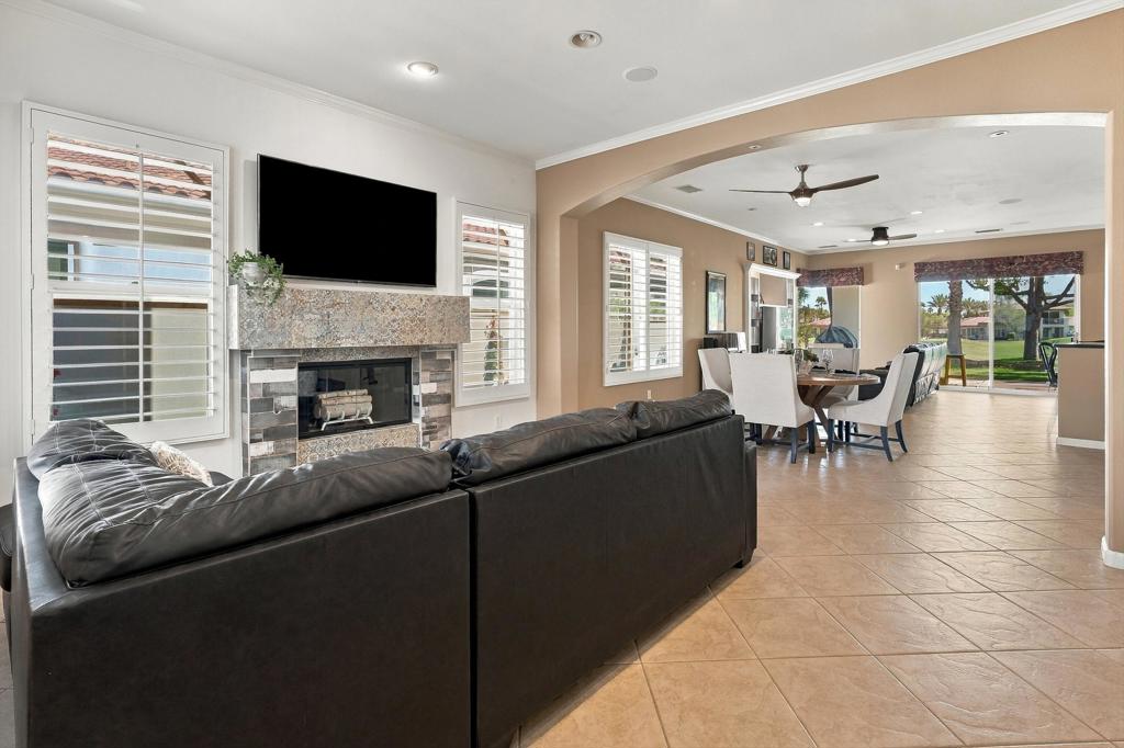 55010 Southern Property Photo 14