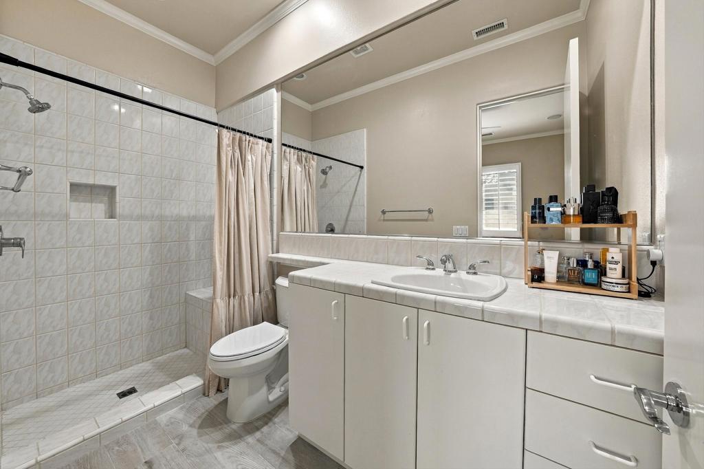 55010 Southern Property Photo 32