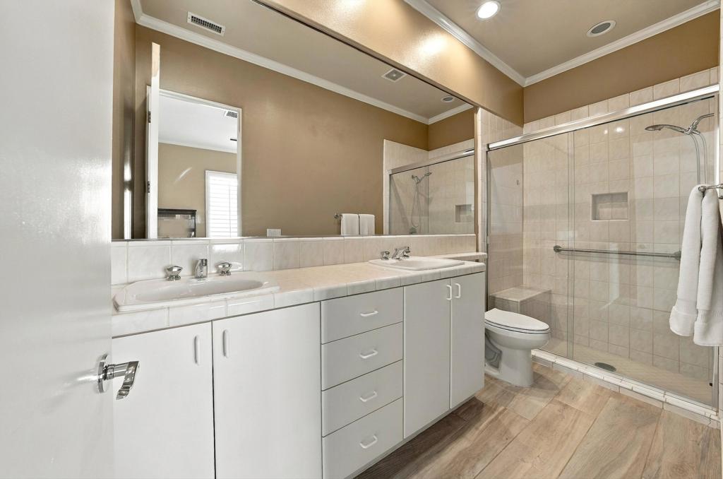 55010 Southern Property Photo 37