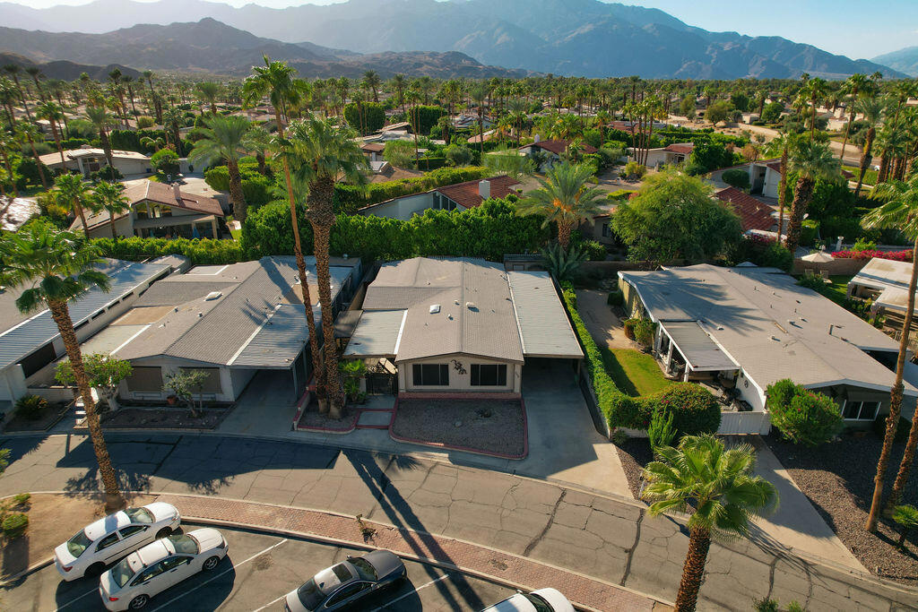 208 International Boulevard Property Photo 2
