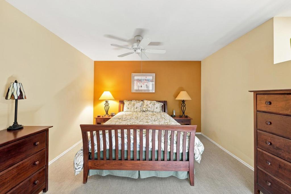 464 Village Square E Property Photo 31