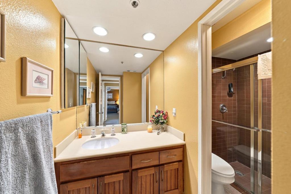 464 Village Square E Property Photo 37