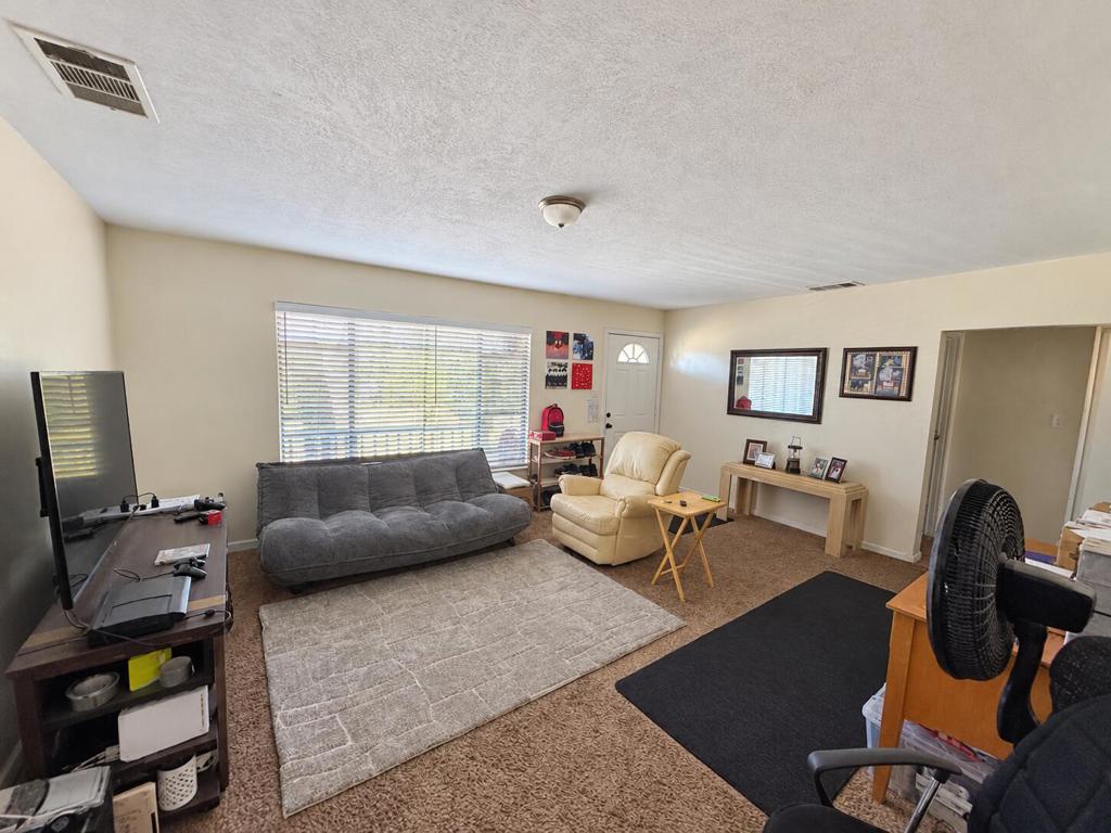 581 E Hoffer Street Property Photo 3