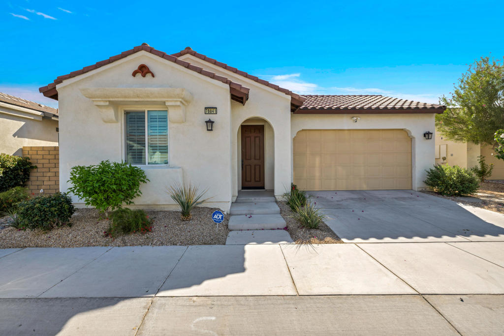 78841 Adesso Way Property Photo 1