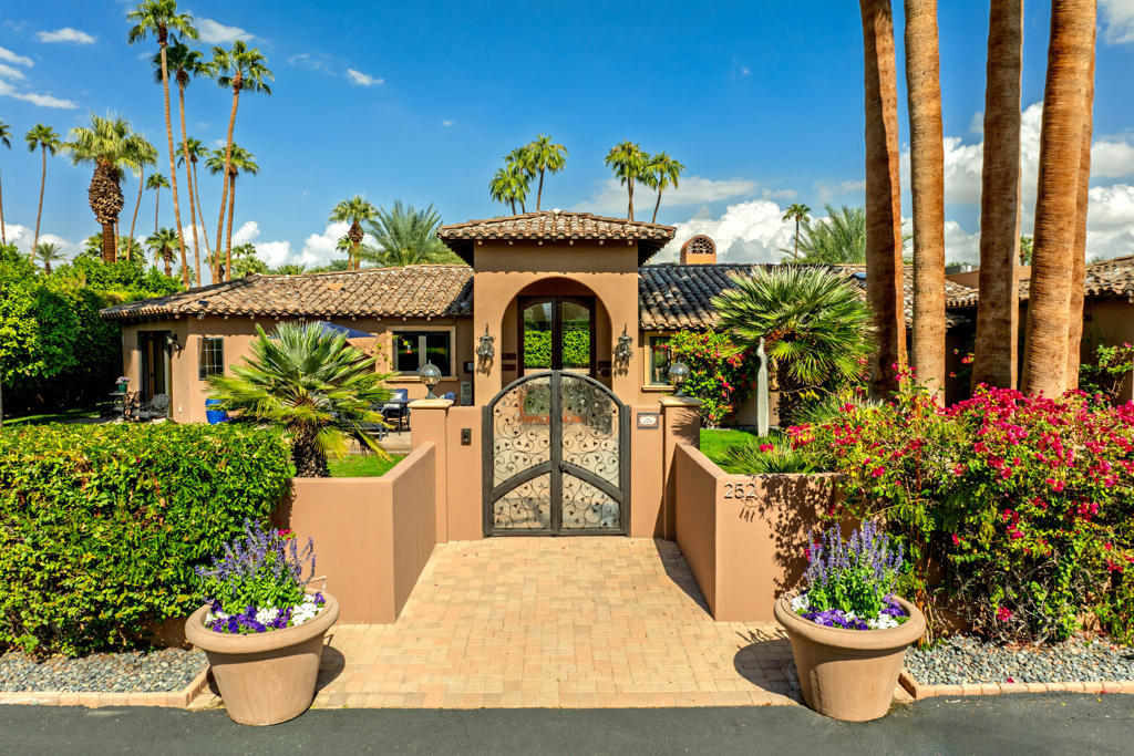 252 Camino Sur Property Photo 1