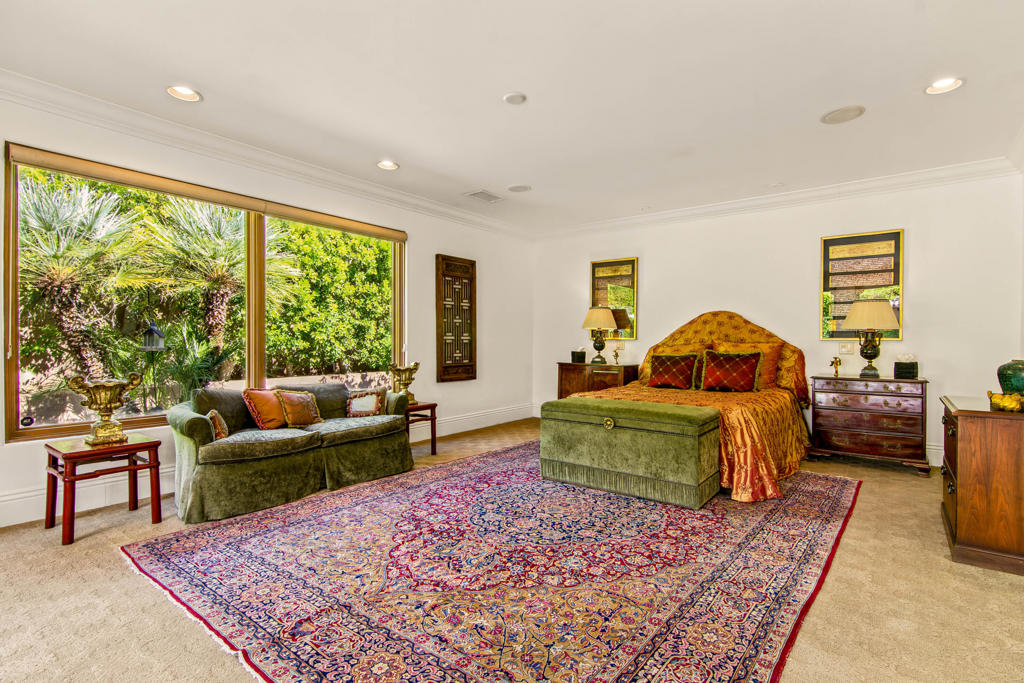 252 Camino Sur Property Photo 4
