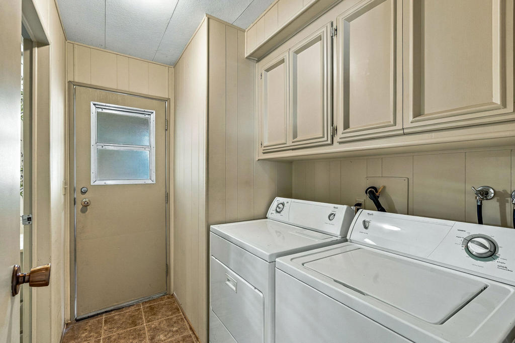 13 International Boulevard 13 Property Photo 22