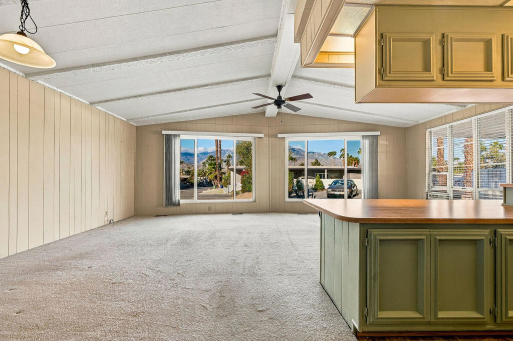 13 International Boulevard 13 Property Photo 23