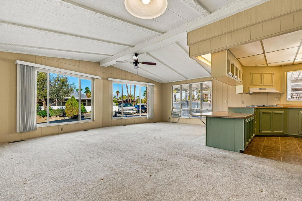 13 International Boulevard 13 Property Photo 24