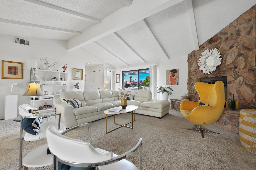 74612 Azurite Circle E Property Photo 9