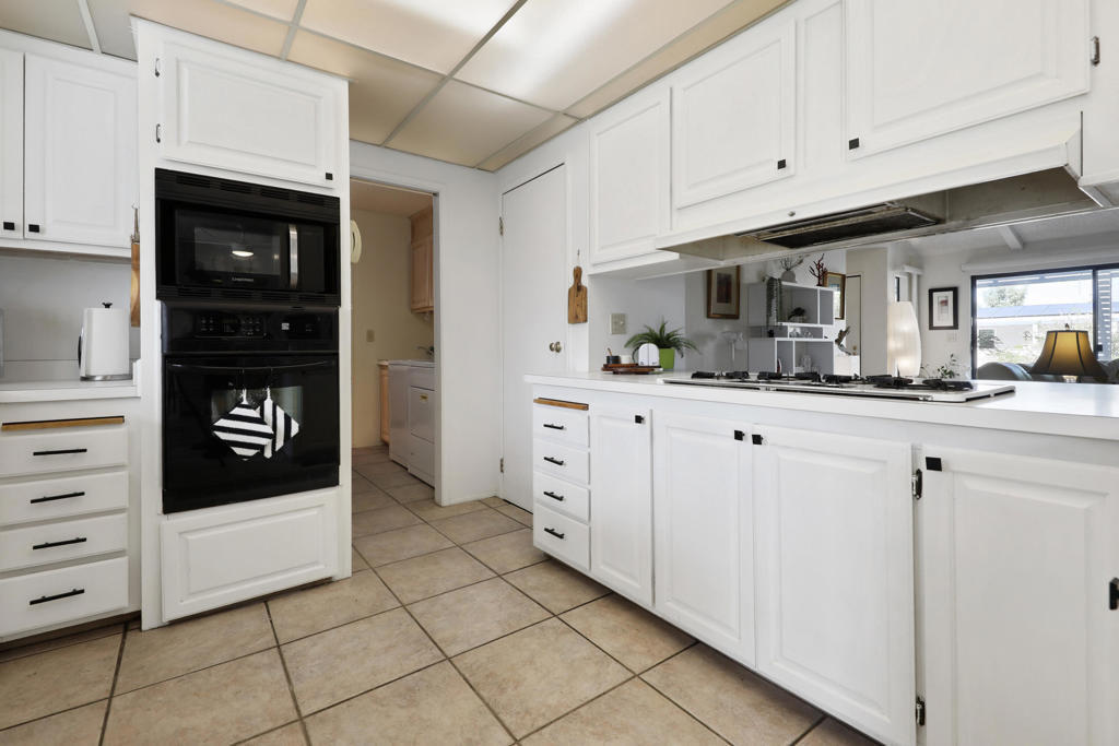 74612 Azurite Circle E Property Photo 13