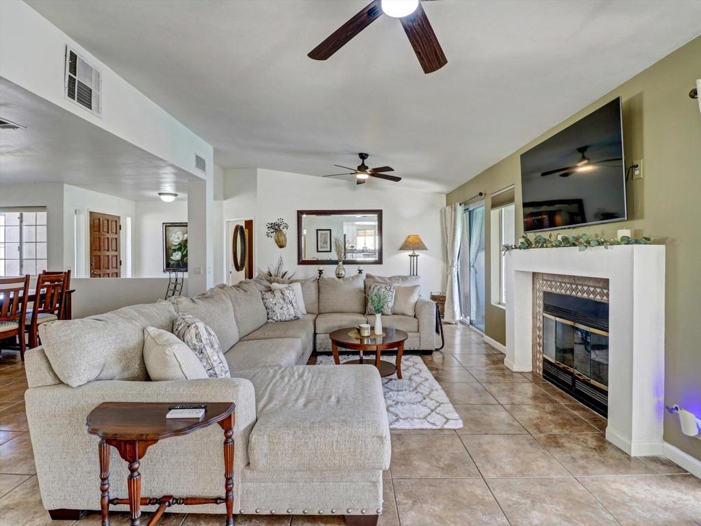 43425 Texas Property Photo 5