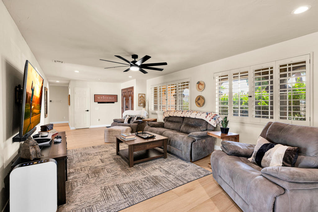 42670 Sandy Bay Road Property Photo 6