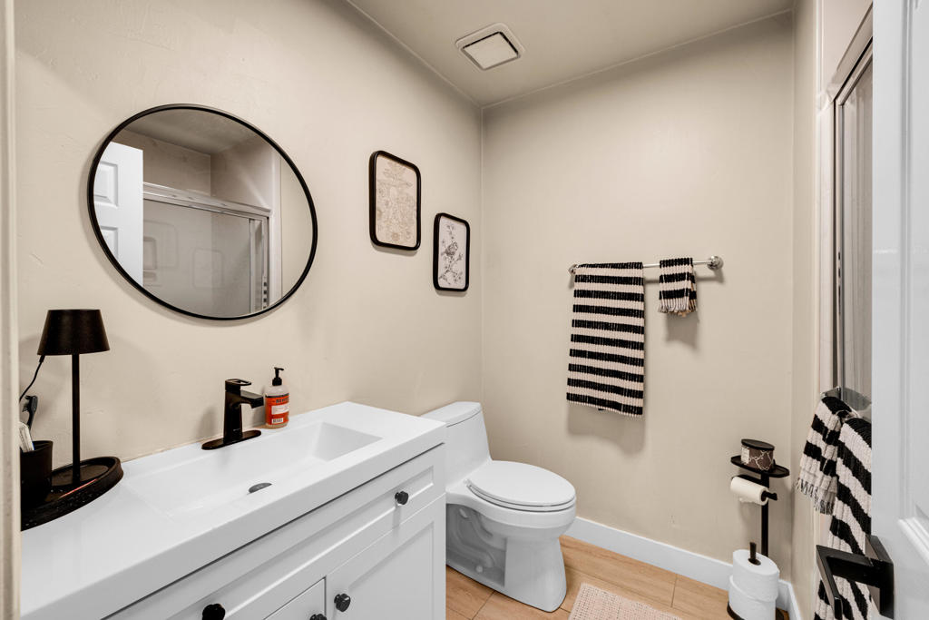 42670 Sandy Bay Road Property Photo 23