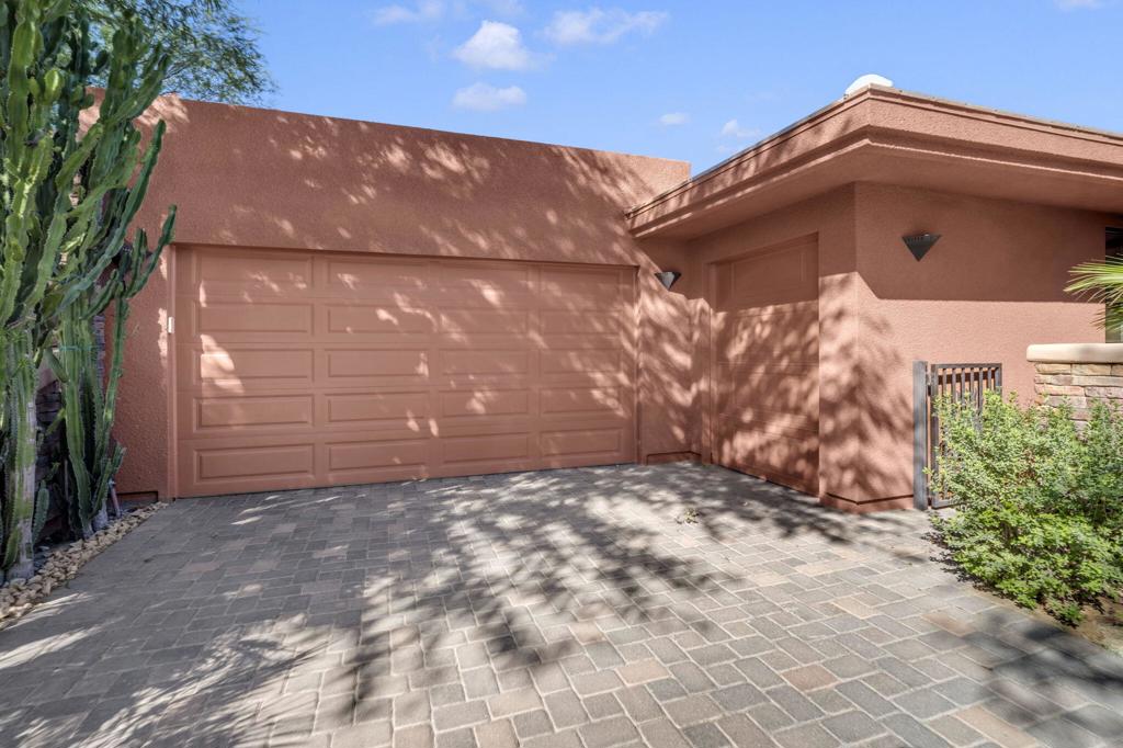 50160 Camino Privado Property Photo 3