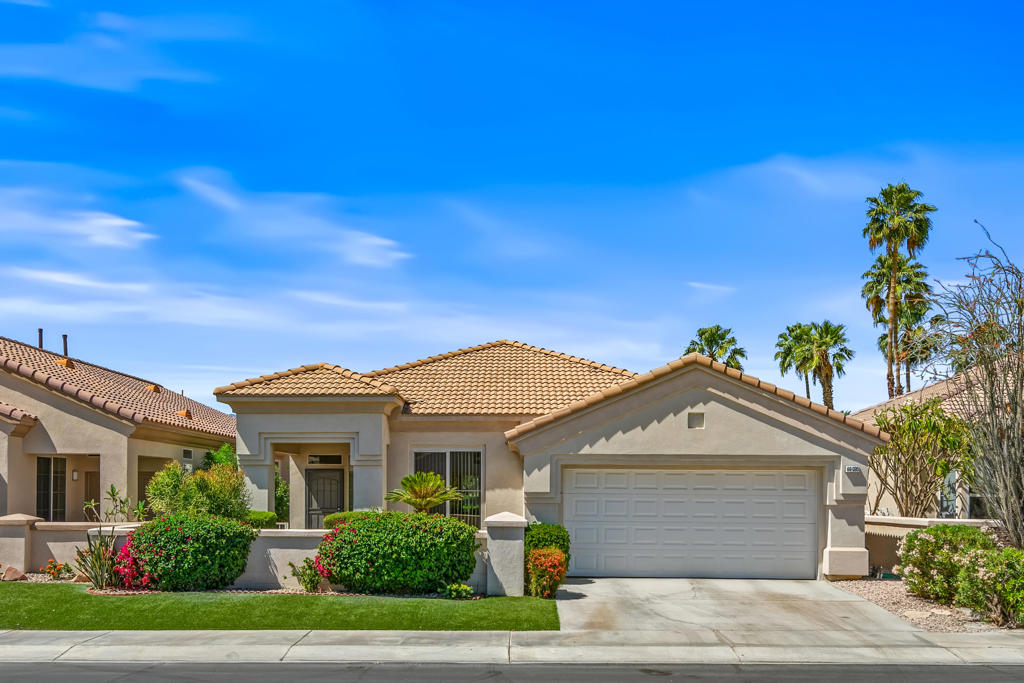 44395 Royal Lytham Drive Property Photo 1