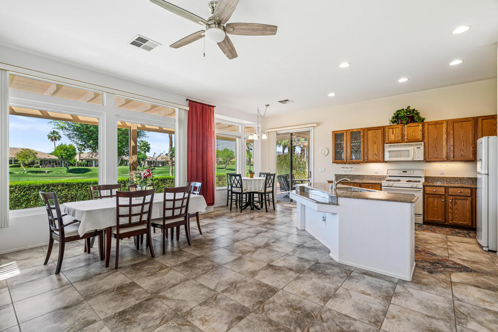 44395 Royal Lytham Drive Property Photo 2