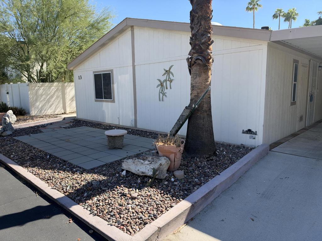 13 Tiki Drive Property Photo 1