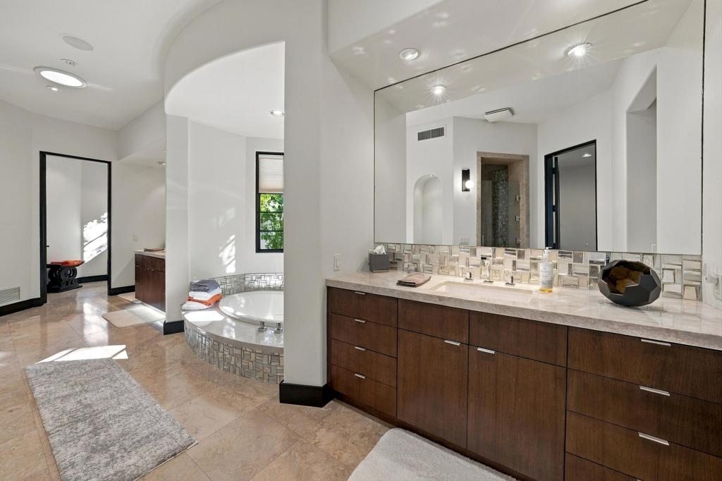 80290 Via Capri Property Photo 48