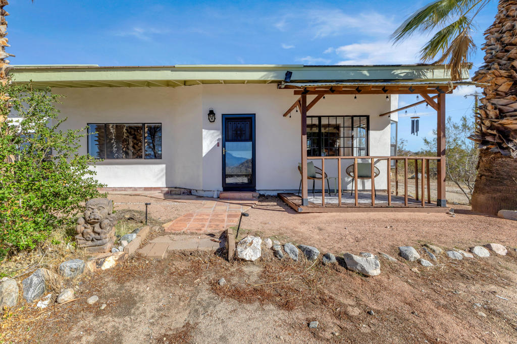 50720 29 Palms Highway Property Photo 1