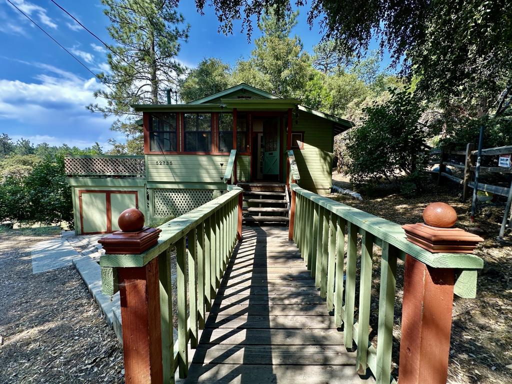 52735 Sugar Pine Drive Property Photo 1