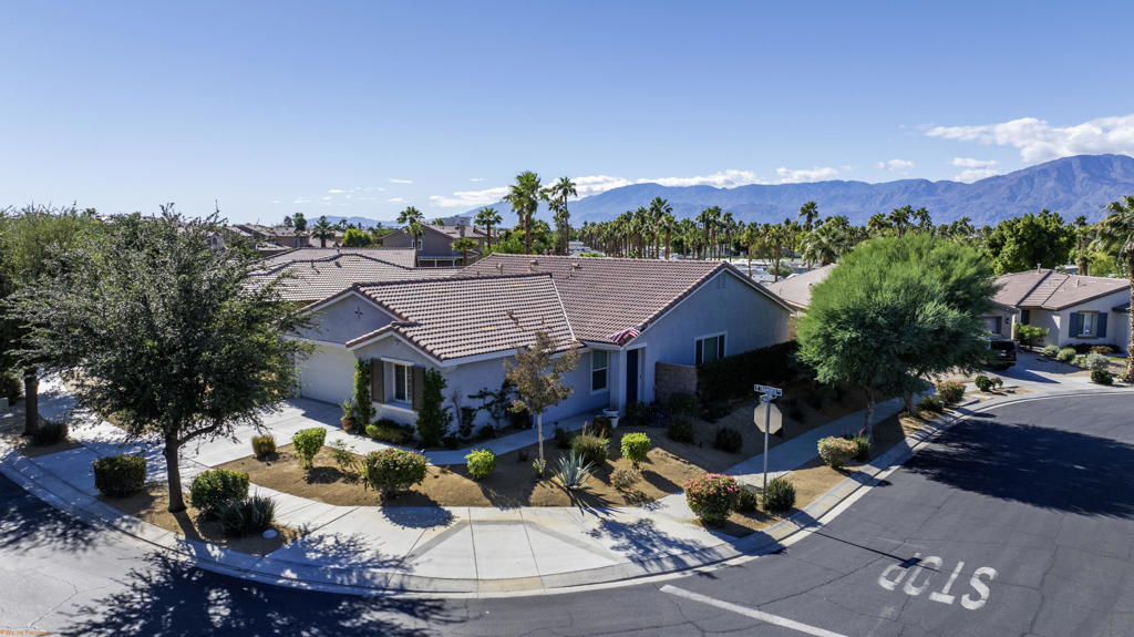 84285 Tramonto Way Property Photo 1