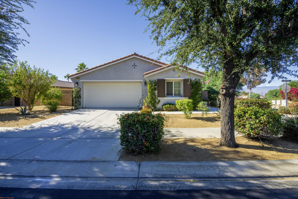 84285 Tramonto Way Property Photo 2
