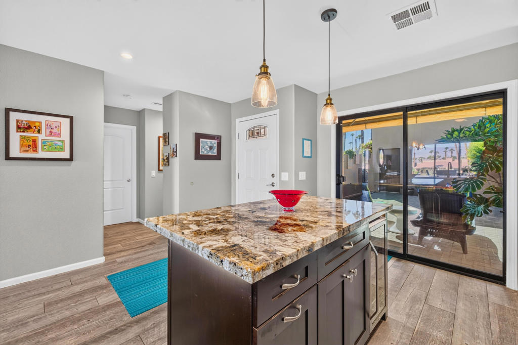 76700 Chrysanthemum Way Property Photo 6