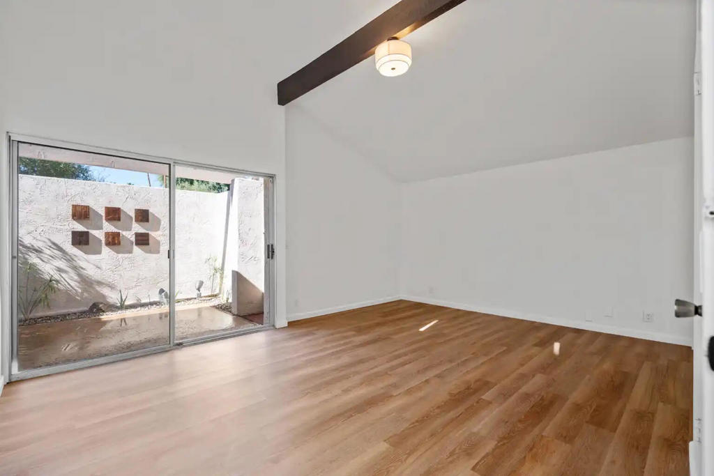 35054 Mission Hills Drive Property Photo 8