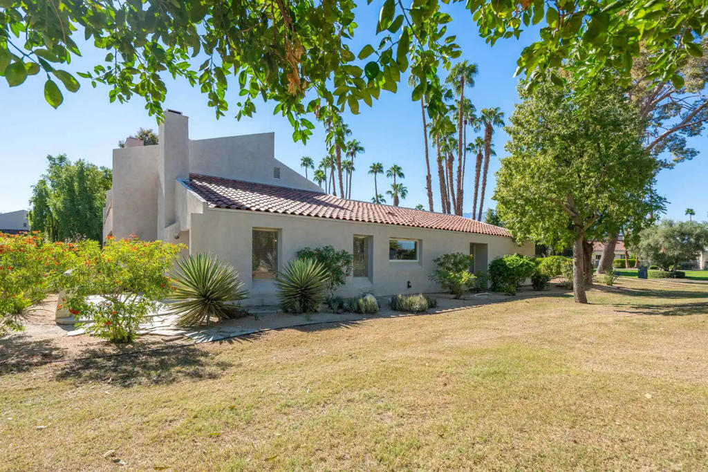 35054 Mission Hills Drive Property Photo 9