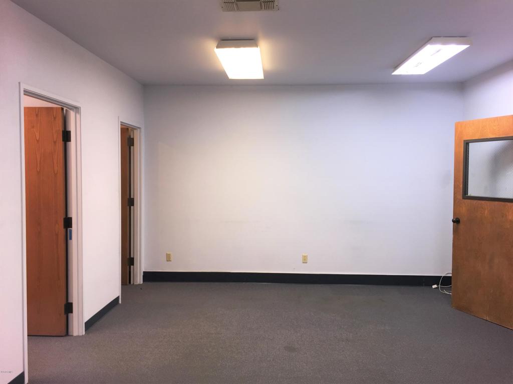 811 W Telegraph Road Property Photo 13