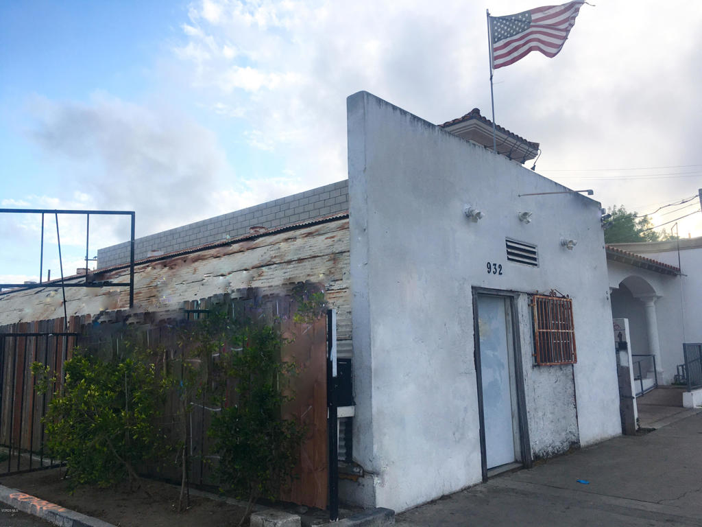 932 W Wooley Road Property Photo 1