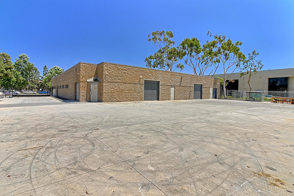 2075 Knoll Drive Property Photo 7