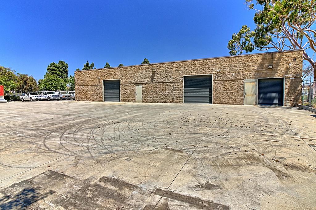 2075 Knoll Drive Property Photo 8