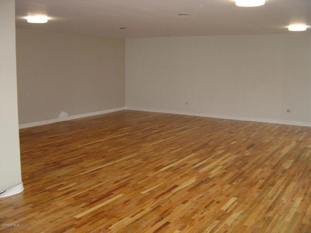 1725 E Thompson E Property Photo 9