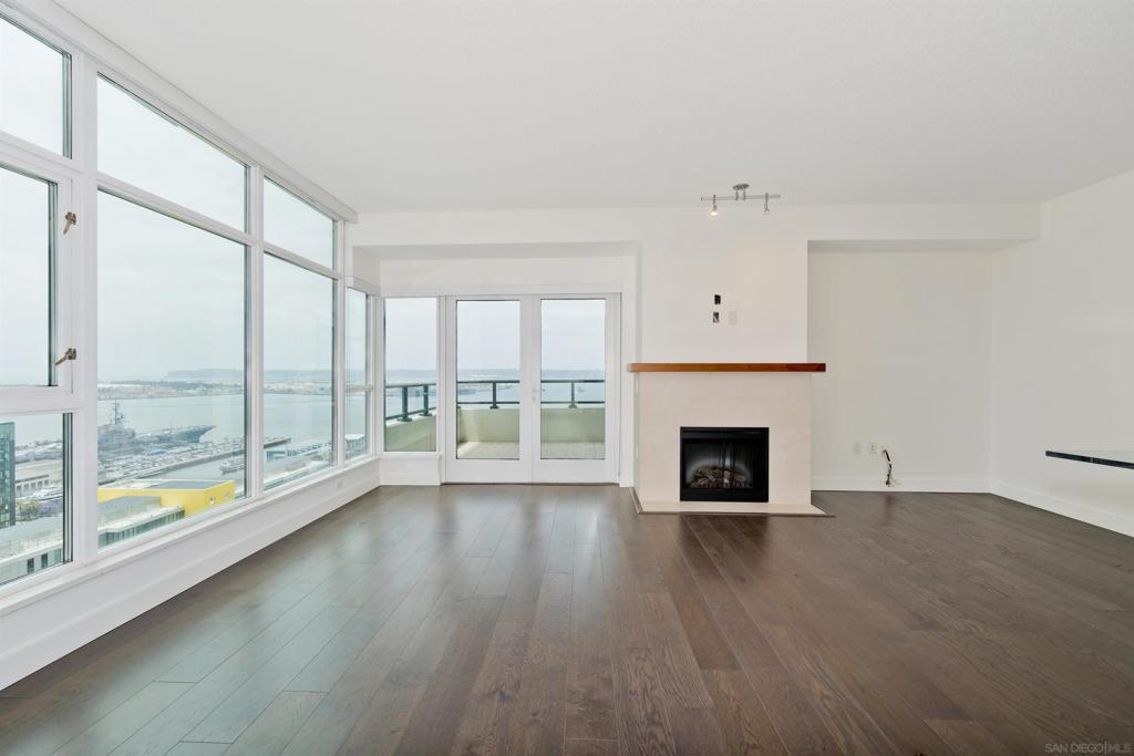 1205 Pacific Hwy 2806 Property Photo 1