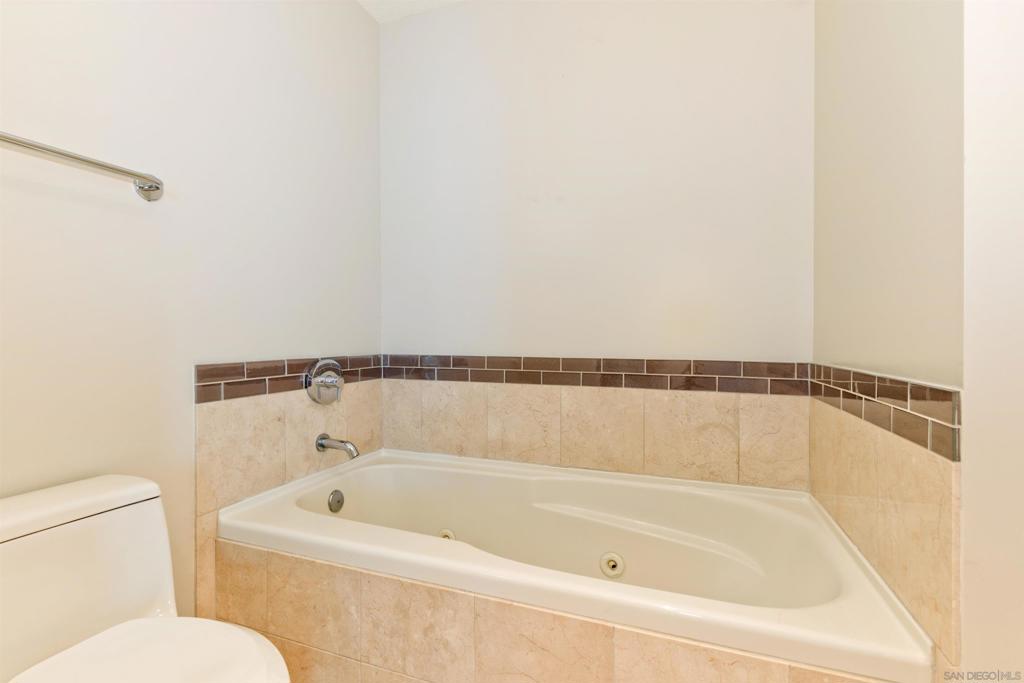 1205 Pacific Hwy 2806 Property Photo 22