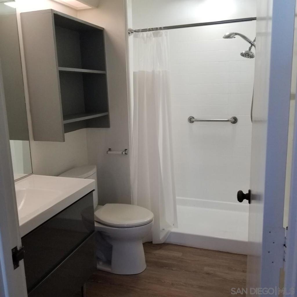 220017041SD Property Photo 18