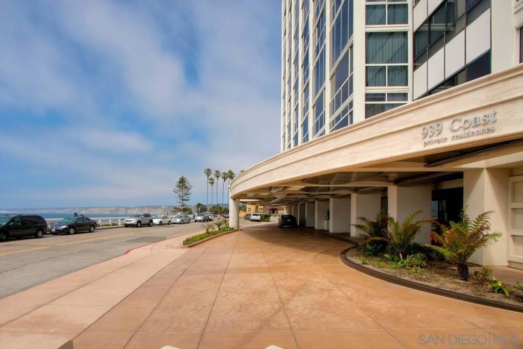 939 Coast Lb Property Photo 2